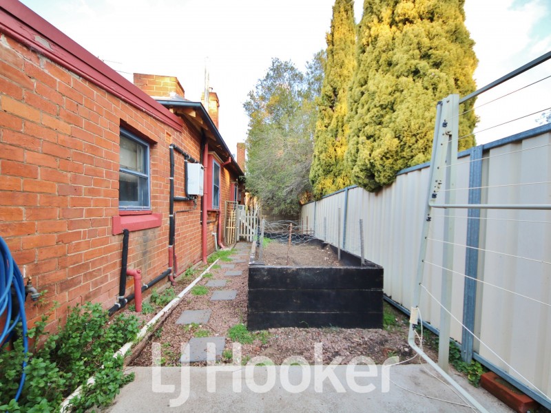 165 Stewart Street, Bathurst NSW 2795
