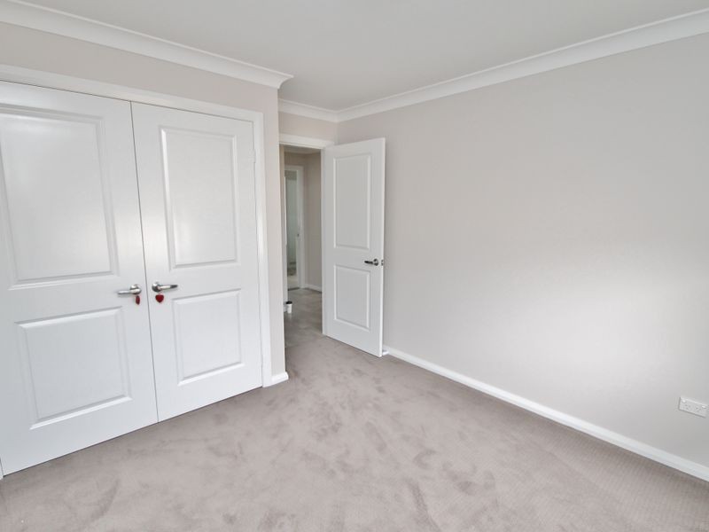 18 Keane Drive, Bathurst NSW 2795