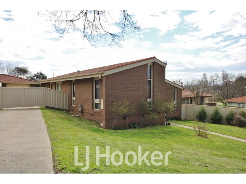 7 Ross Place, Bathurst NSW 2795