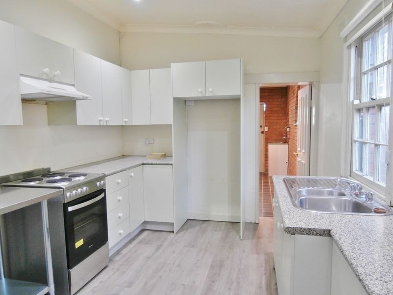 54 Seymour Street, Bathurst NSW 2795