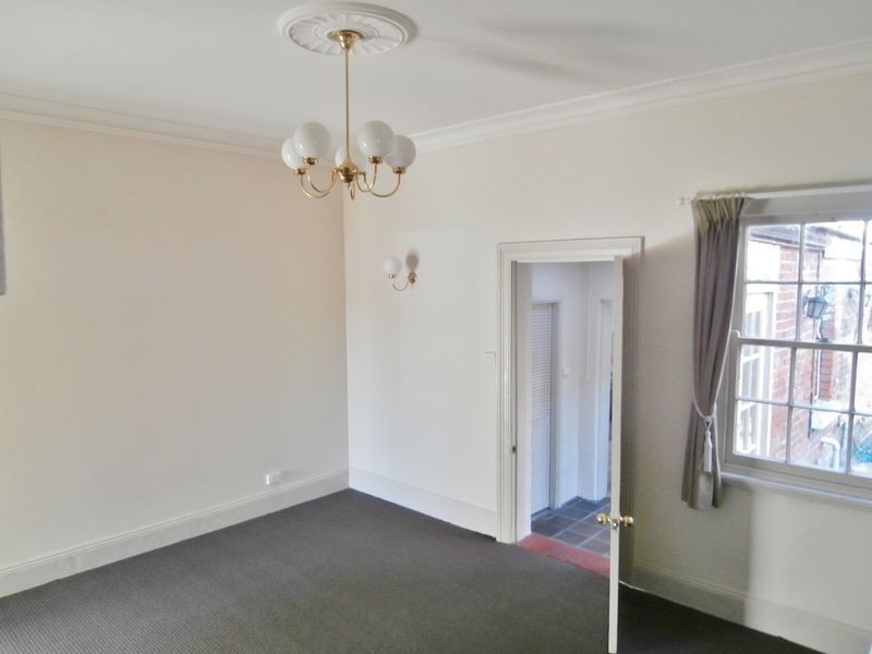 54 Seymour Street, Bathurst NSW 2795