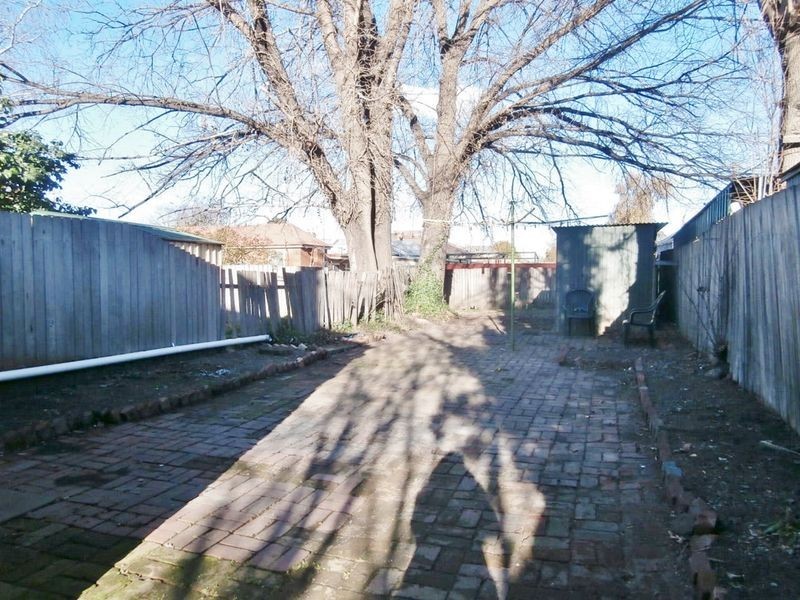 54 Seymour Street, Bathurst NSW 2795