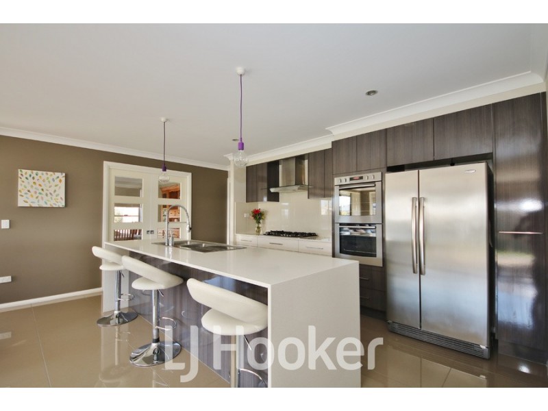 65 Freeman Circuit, Llanarth NSW 2795