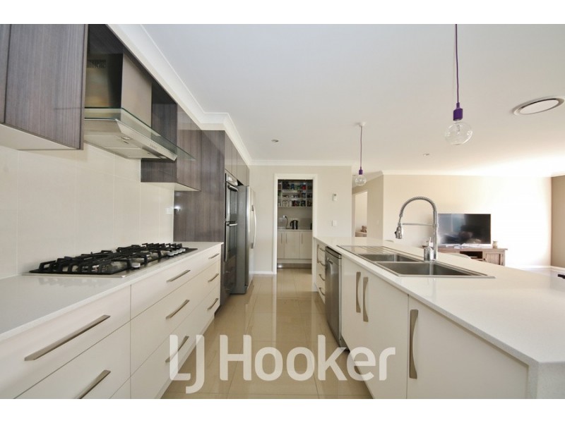 65 Freeman Circuit, Llanarth NSW 2795