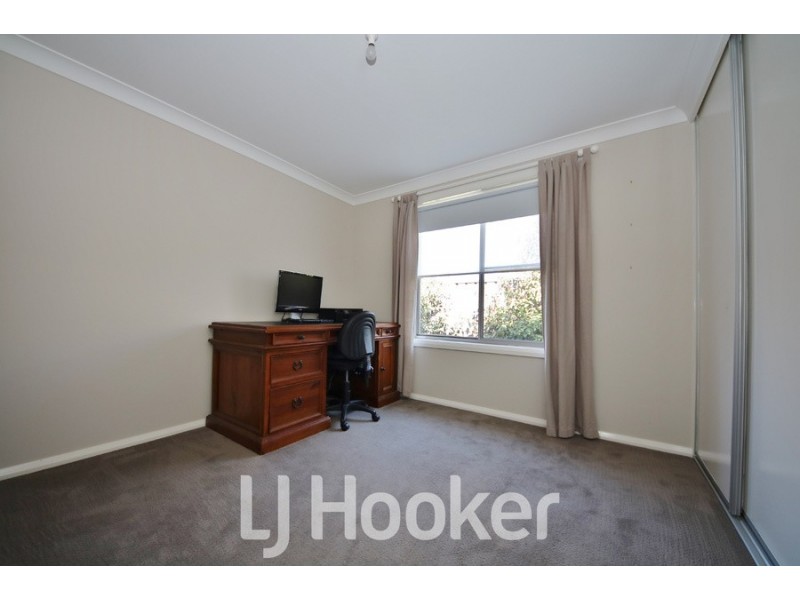 65 Freeman Circuit, Llanarth NSW 2795