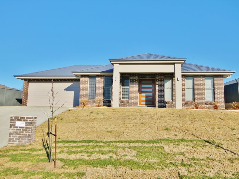 23 Parer Road, Bathurst NSW 2795
