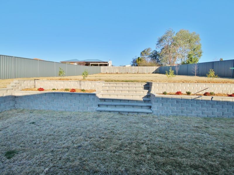 23 Parer Road, Bathurst NSW 2795