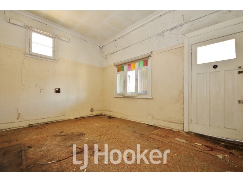 128 Bentinck Street, Bathurst NSW 2795