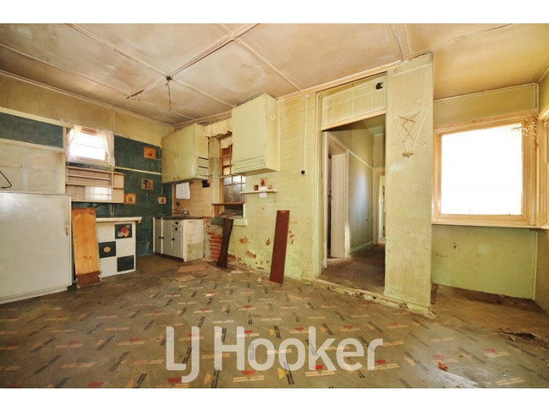 128 Bentinck Street, Bathurst NSW 2795