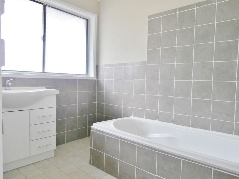 38 Osborne Avenue, Bathurst NSW 2795