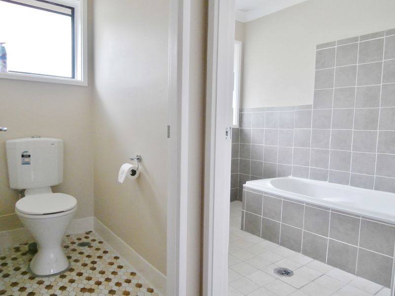 38 Osborne Avenue, Bathurst NSW 2795