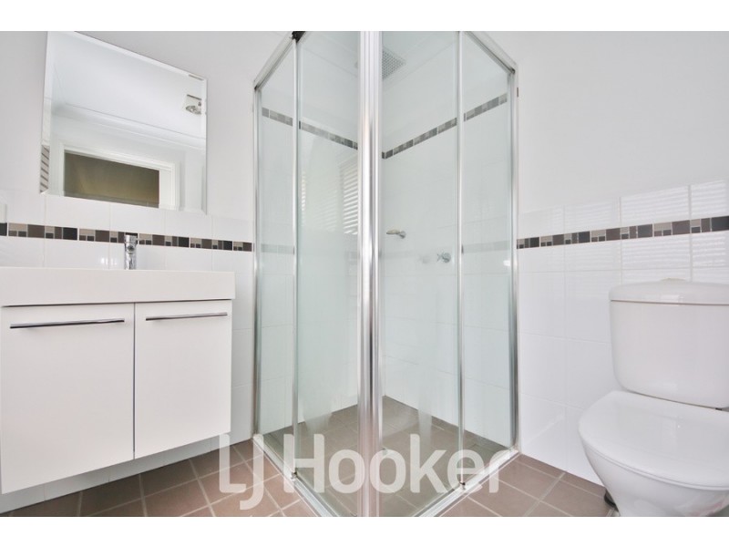 16 Quinn Court, Llanarth NSW 2795