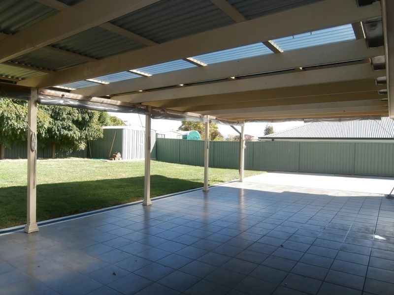 23 Roxburgh Drive, Kelso NSW 2795