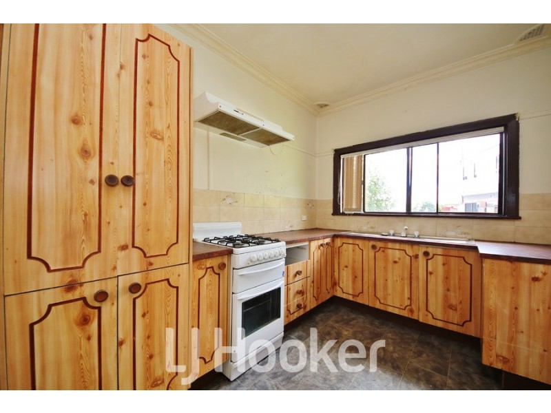 215 Rocket Street, Bathurst NSW 2795