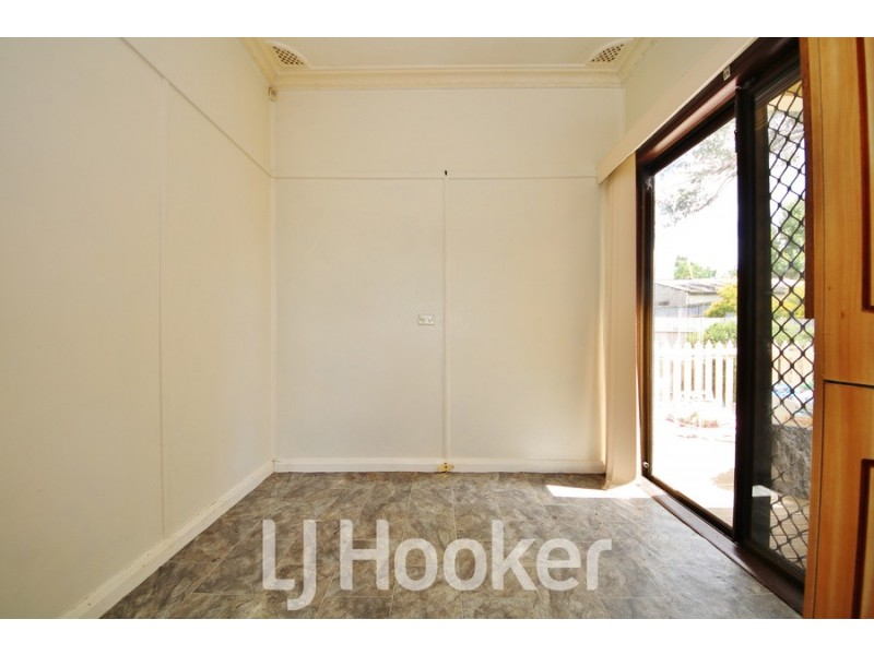 215 Rocket Street, Bathurst NSW 2795