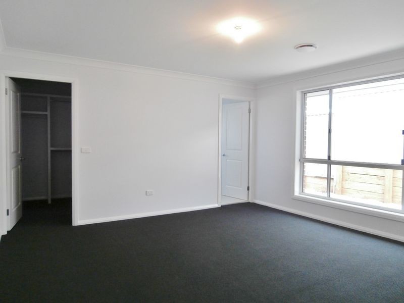 17 Cooper Crescent, Bathurst NSW 2795