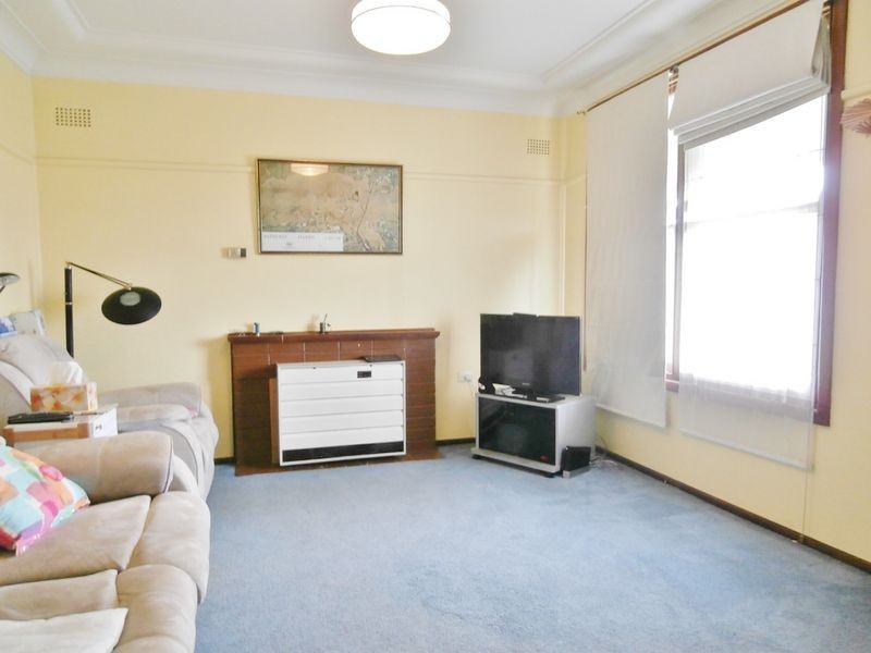 12 Hill Street, Bathurst NSW 2795