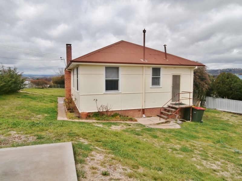 12 Hill Street, Bathurst NSW 2795