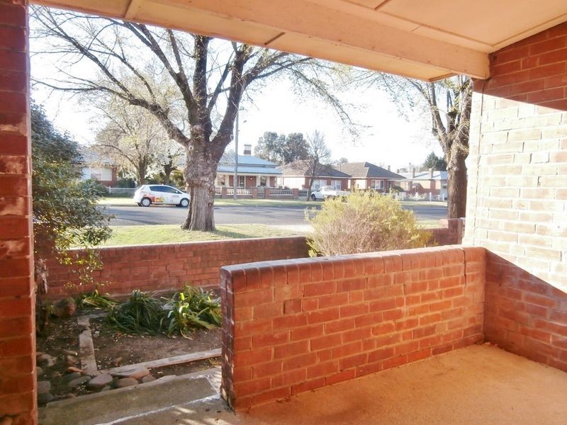 242 Rankin Street, Bathurst NSW 2795