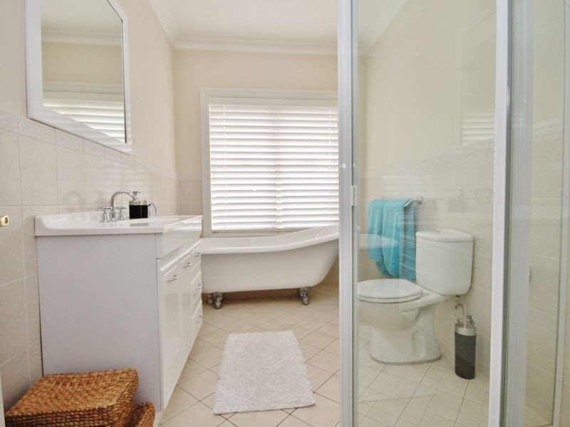 24 Cypress Crescent, Kelso NSW 2795