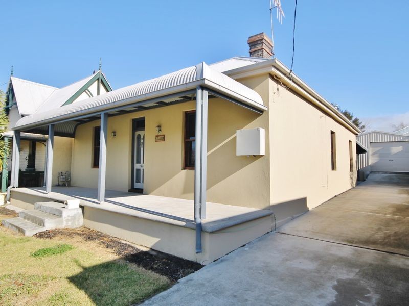 10 Park Street, Bathurst NSW 2795