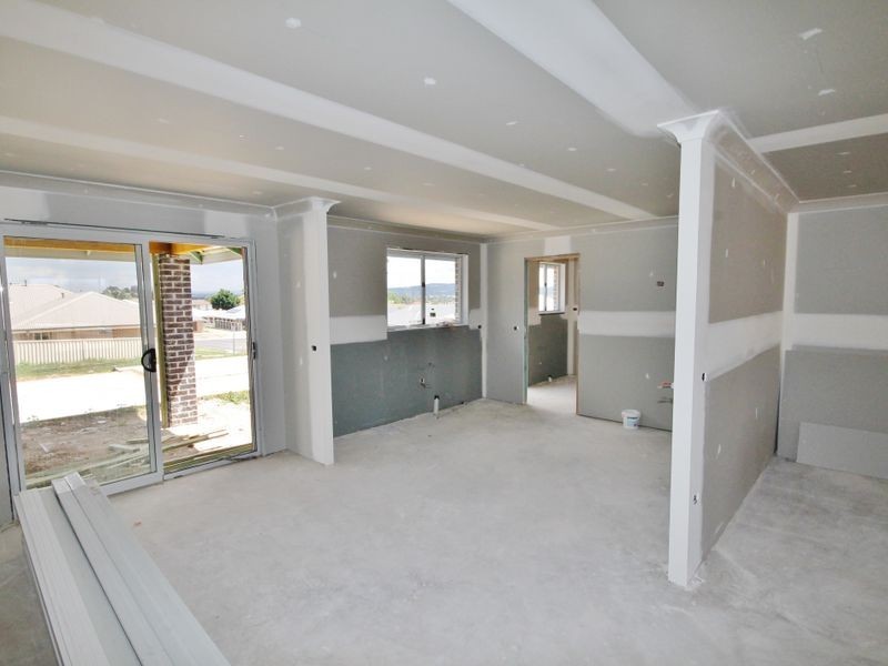 2 Keane Drive, Kelso NSW 2795