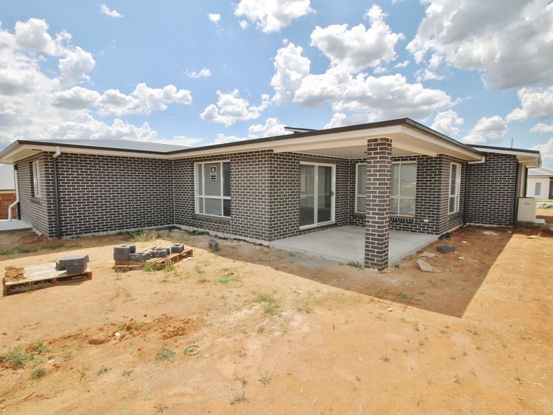 38 Mendel Drive, Kelso NSW 2795