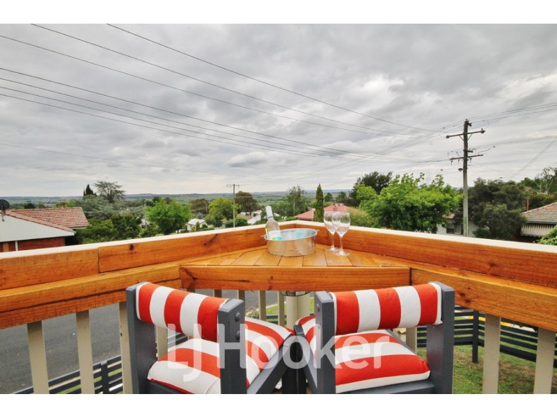 89 Esrom Street, Bathurst NSW 2795