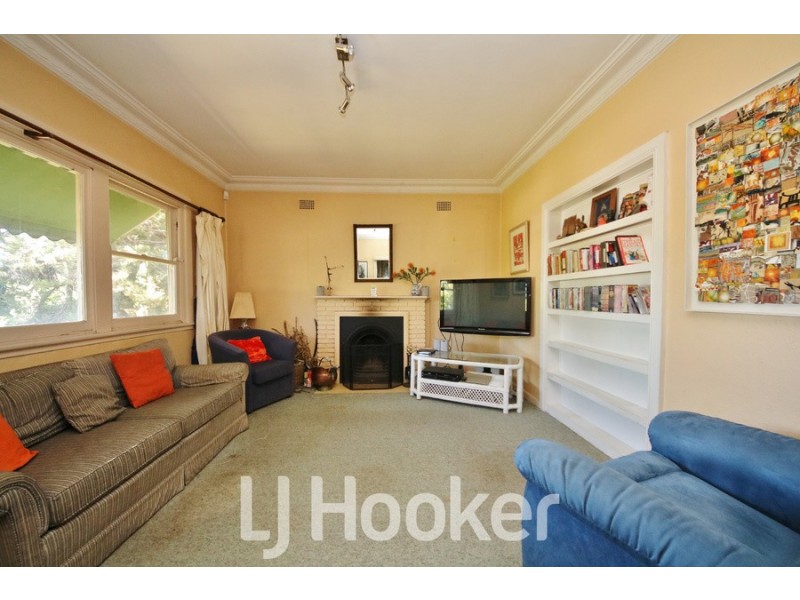 17 View Street, Kelso NSW 2795