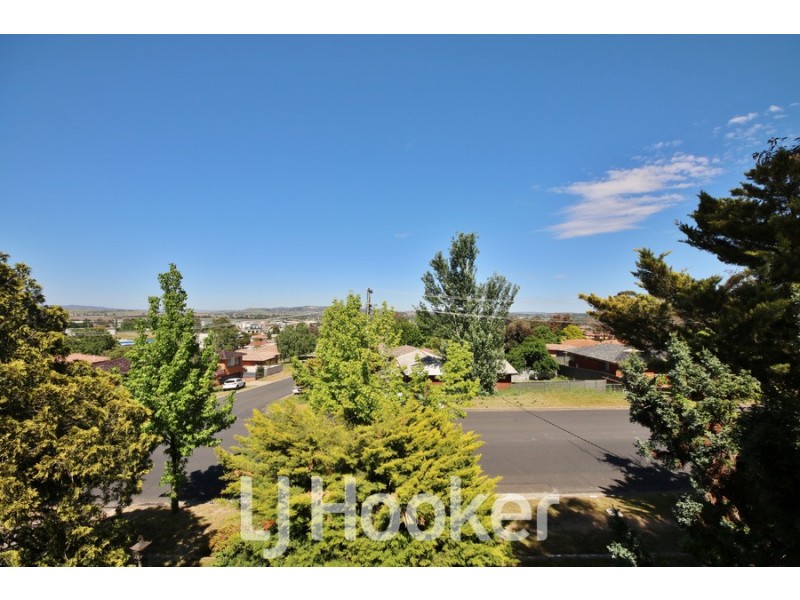 17 View Street, Kelso NSW 2795