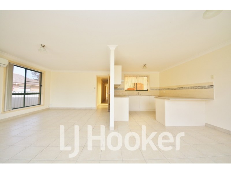 2/66 Bonnor Street, Kelso NSW 2795