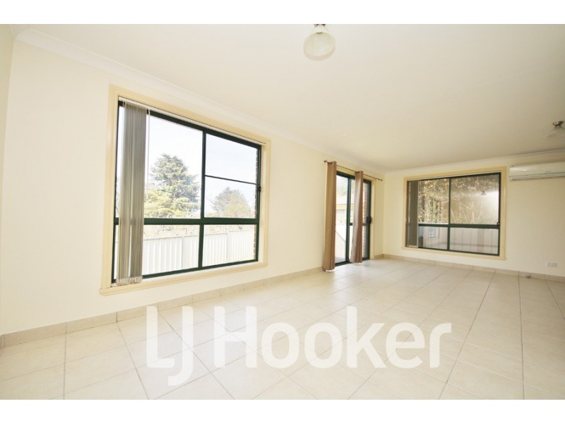 2/66 Bonnor Street, Kelso NSW 2795