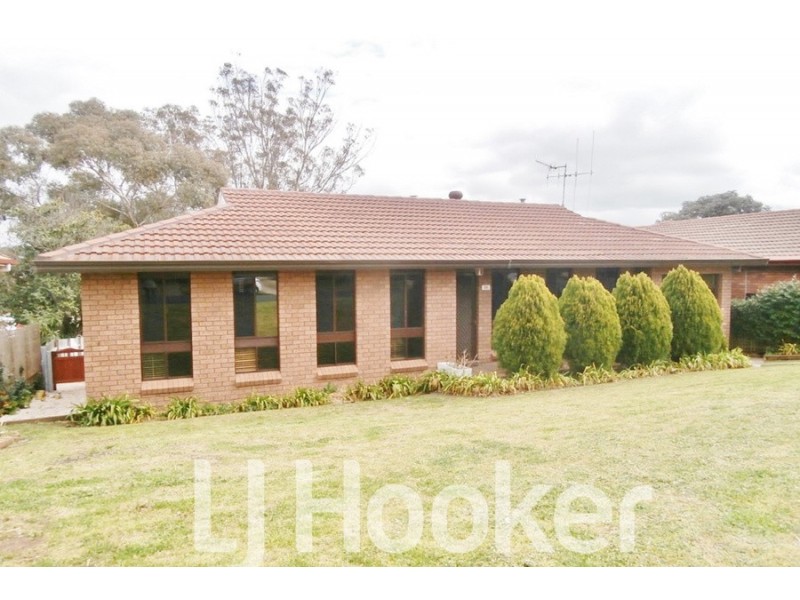 38 Osborne Avenue, West Bathurst NSW 2795