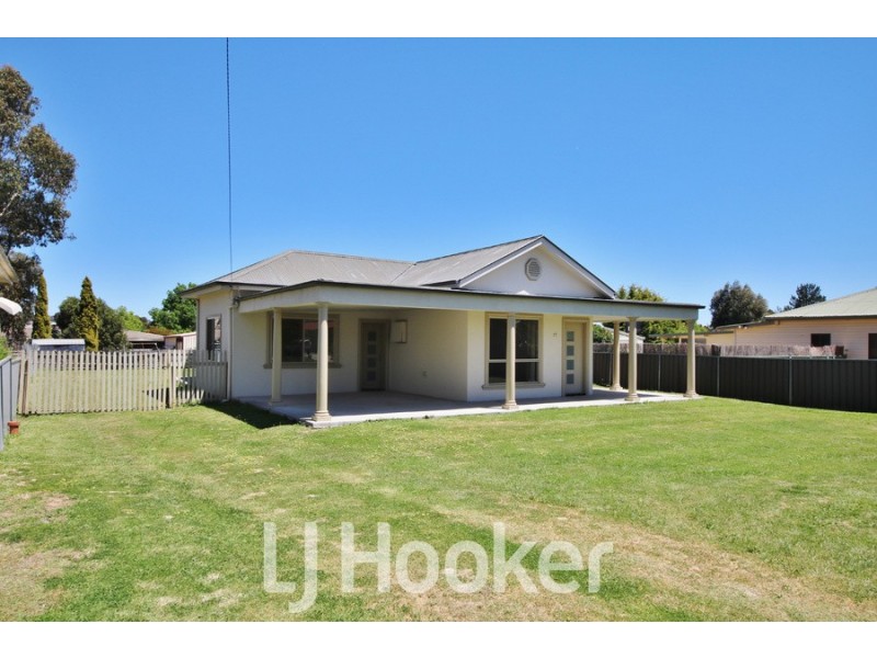 17 Park Street, Eglinton NSW 2795