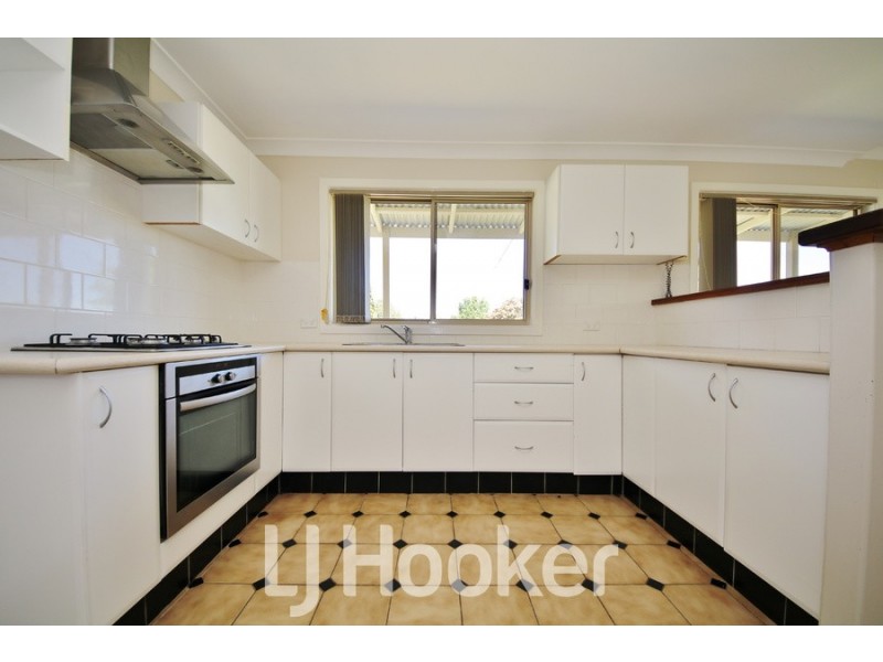17 Park Street, Eglinton NSW 2795