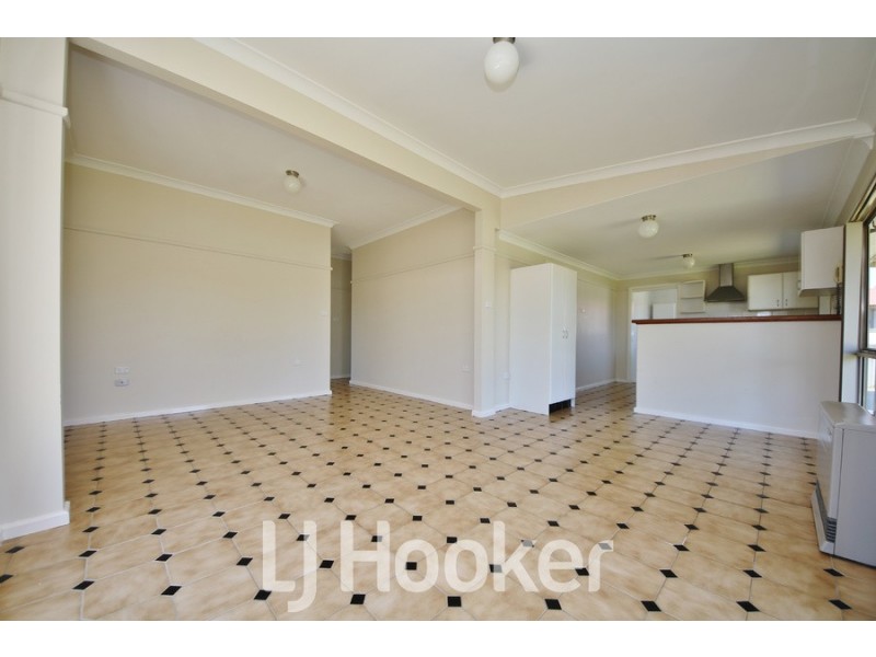 17 Park Street, Eglinton NSW 2795
