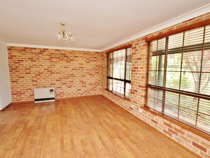 6 Bouffler Close, Kelso NSW 2795