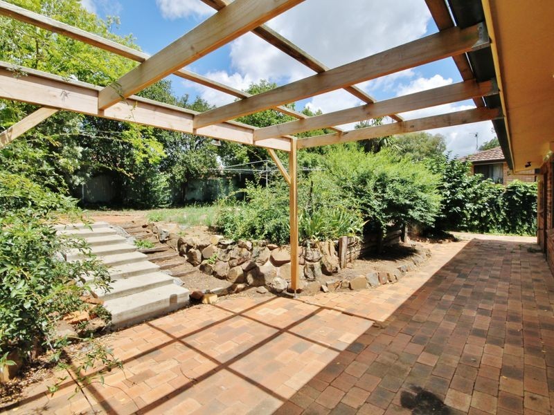 6 Bouffler Close, Kelso NSW 2795