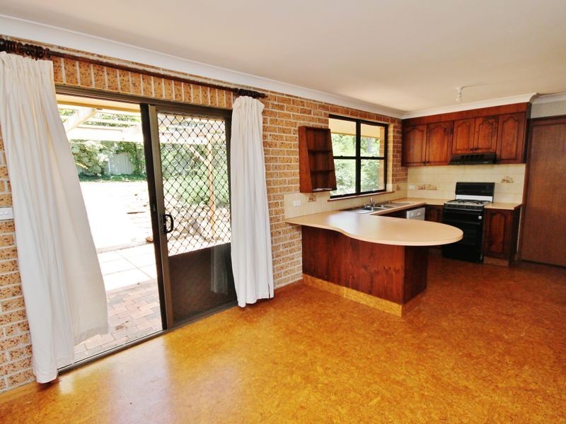 6 Bouffler Close, Kelso NSW 2795