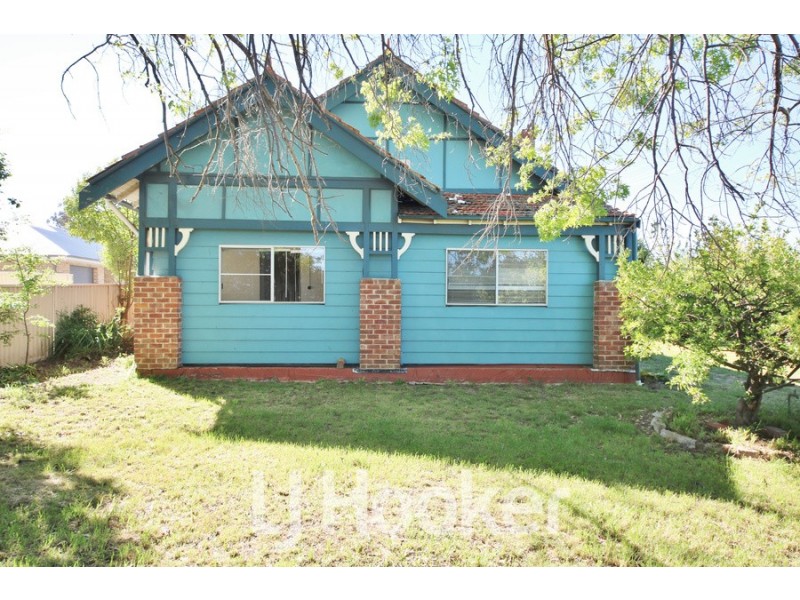 337 Stewart Street, Bathurst NSW 2795