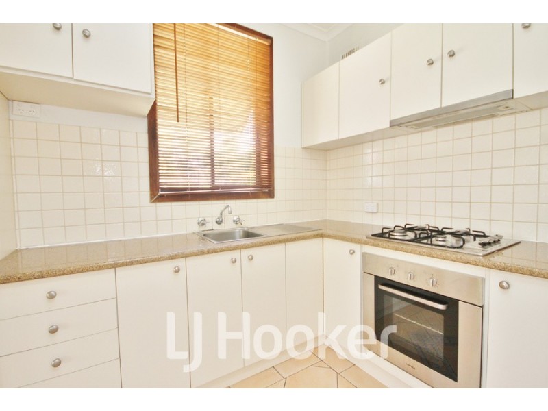 24 Fish Parade, Bathurst NSW 2795