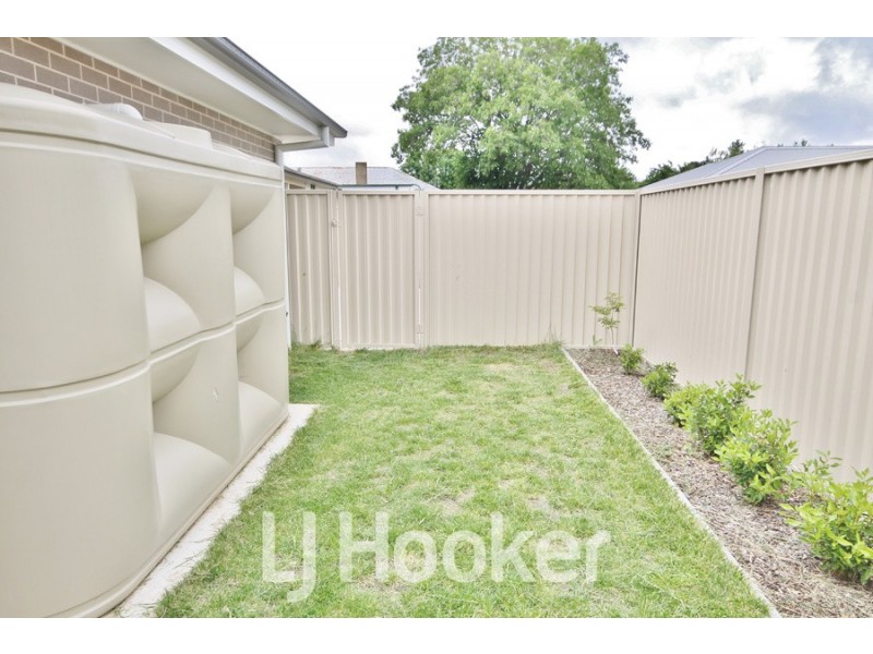 18 Kefford Street, Bathurst NSW 2795