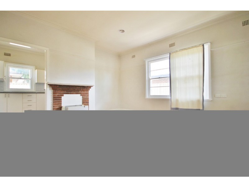 80 Havannah Street, Bathurst NSW 2795