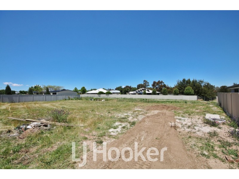 3A Cheviot Drive, Kelso NSW 2795