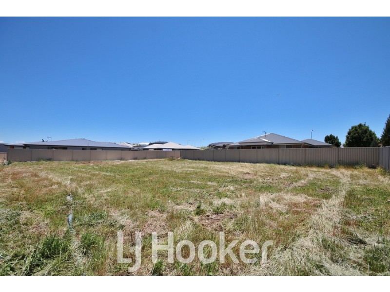 3A Cheviot Drive, Kelso NSW 2795