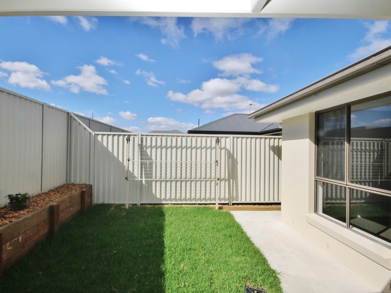 5 Napoleon Street, Raglan NSW 2795