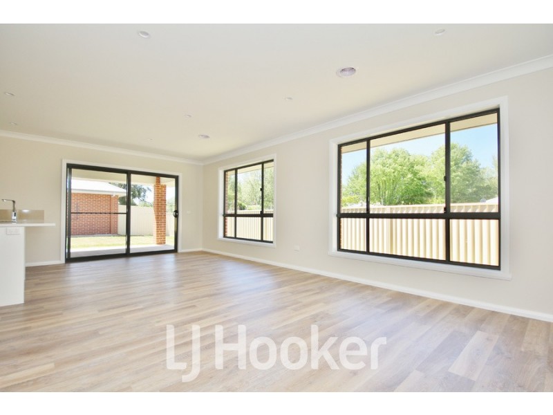 8/51 Stewart Street, Bathurst NSW 2795