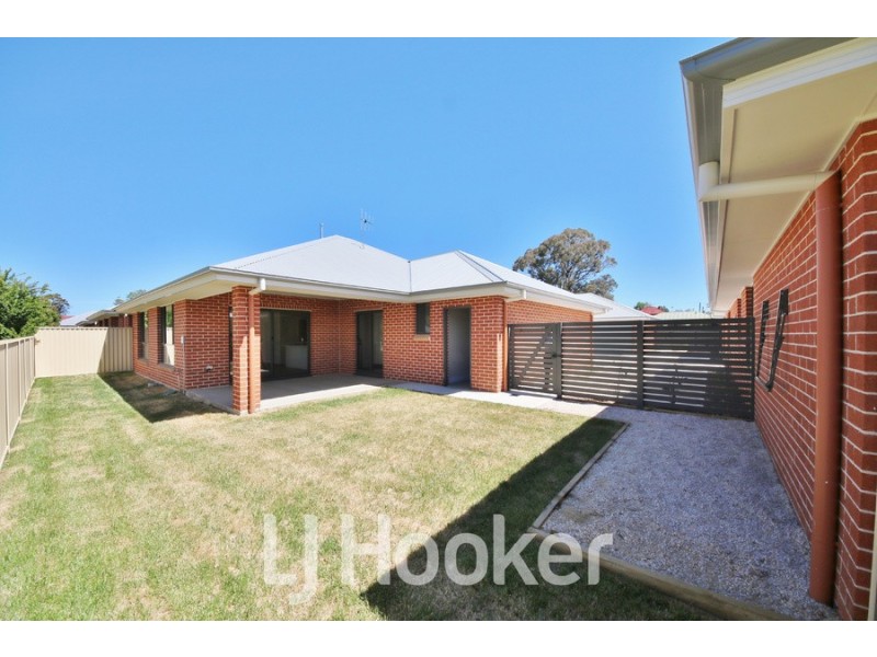 8/51 Stewart Street, Bathurst NSW 2795