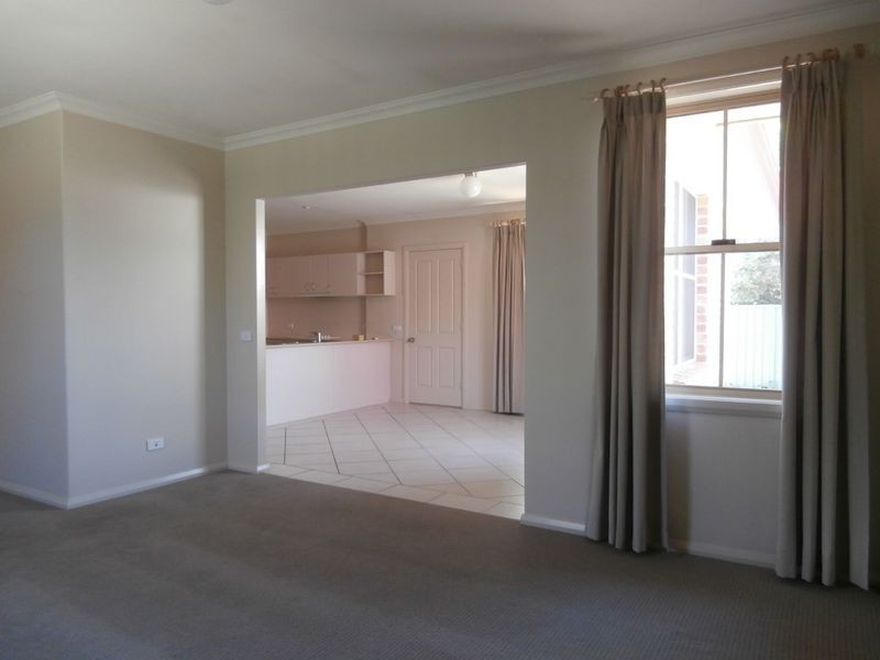 168A Lambert Street, Bathurst NSW 2795