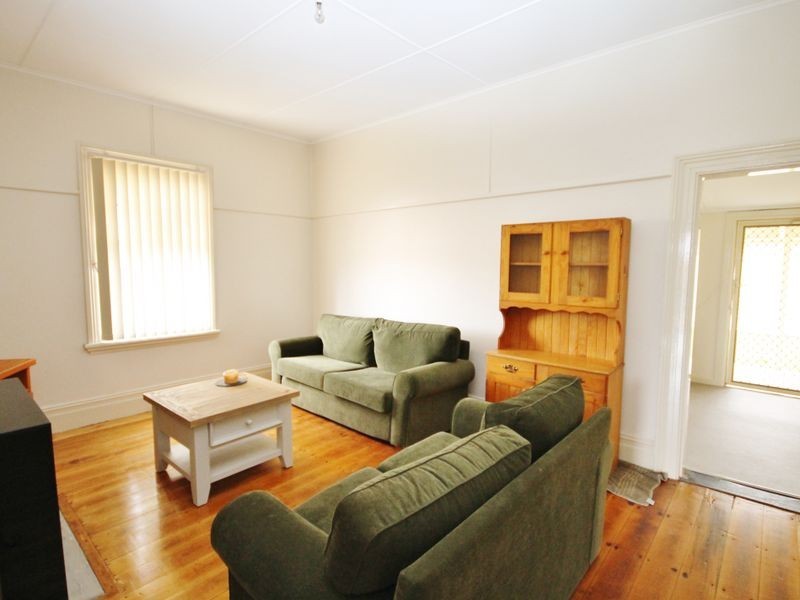 10 Boyd Street, Bathurst NSW 2795